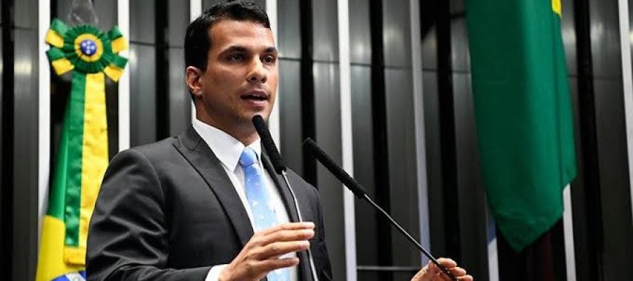 Reação de  Laurez a nova tentativa de interferência de Irajá é sinal de que o Senador está fora do palanque do PSD que sob Irajá vem derretendo há dez anos!! Caiu de 33 para seis prefeitos!! Ele próprio tem menos votos hoje para Senador do que em 2018
