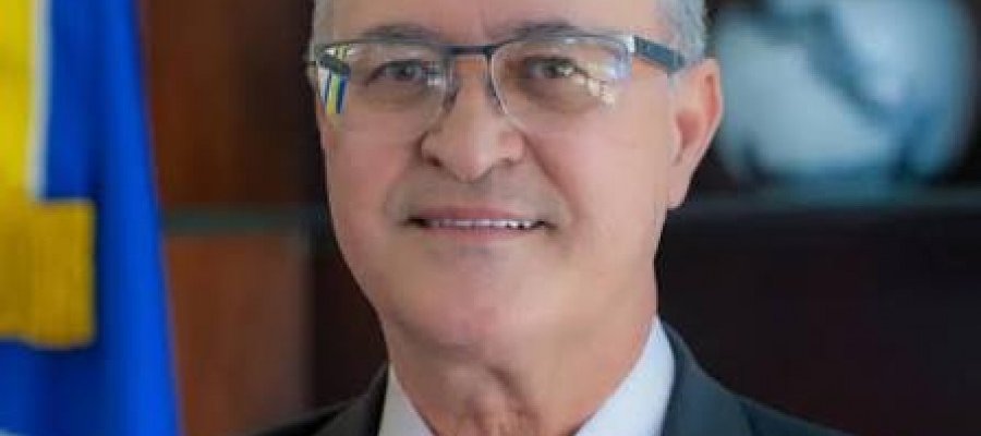Ailton deixa coordenação de campanha de Laurez para assumir chefia de gabinete na vice-governadoria. "Vou continuar ajudando após o expediente", disse ao blog o ex-chefe de gabinete do governador