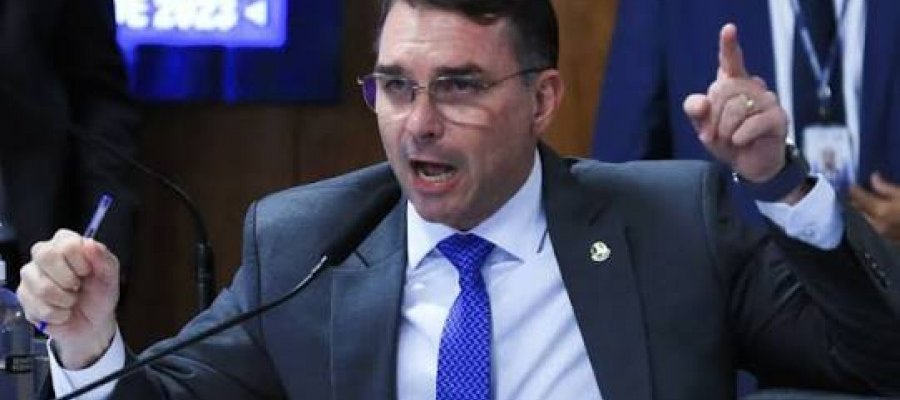Paradoxo da neutralidade imposto por partidos aliados a Flávio pode ser-lhe favorável e não passivo a ser contabilizado na sua conta corrente