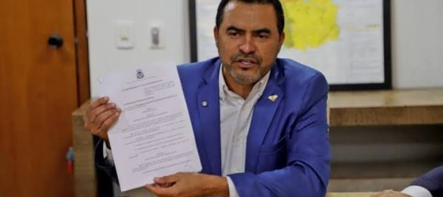 Governo determinou na noite de ontem cumprimento das vedações da lei eleitoral na máquina pública estadual. Dirigente da administração direta ou indireta flagrado deverá ser desligado conforme orientação do Governador