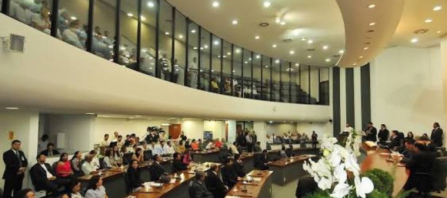 Governo pode deixar para sucessor R$ 1,5 bilhão a mais de dívida consolidada. Em dois anos, comprometimento de receita com DCL terá aumento de 55%, prevê PLDO que deve ser apreciado na próxima semana