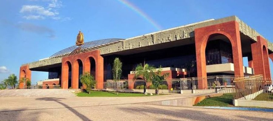 Fazenda decidiu pedalar no crime de responsabilidade: faz uso de MP para alargar benefícios fiscais e renuncia receita sem apresentar compensação. Depois de LDO projetar aumento de R$ 1,5 bi na dívida consolidada